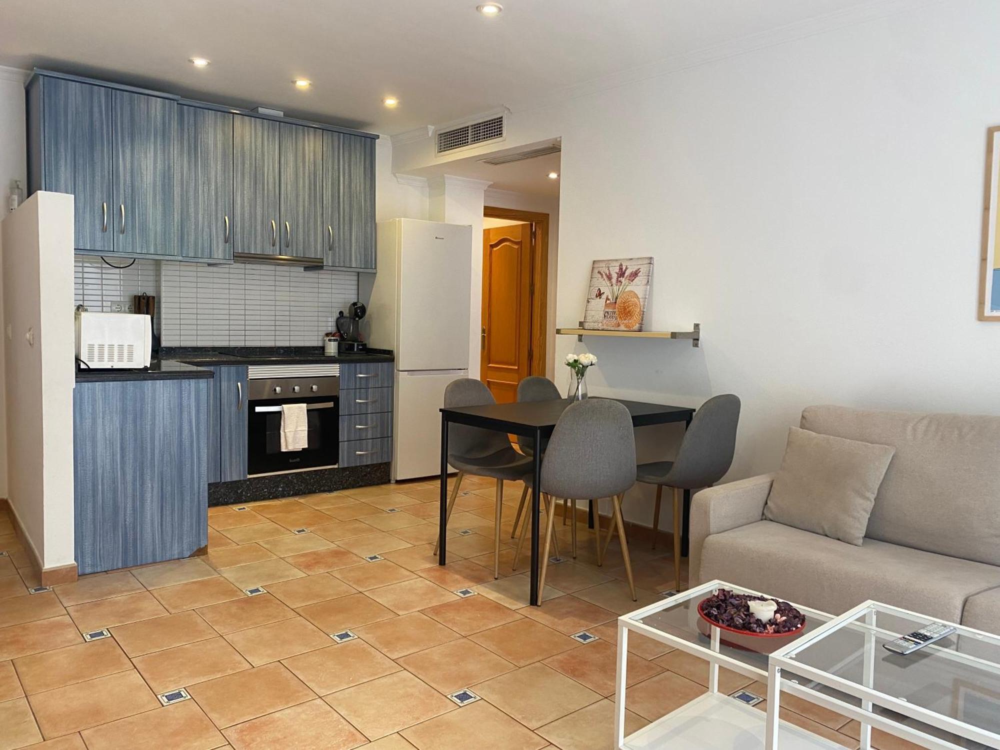 Piso En 2º Linea De Playa Boliches Apartament